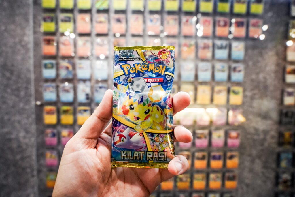Booster Pack Pokemon Game Kartu Koleksi Kilat Rasi