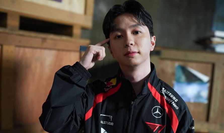 Xccurate: Dari Pro Player ke Content Creator T1