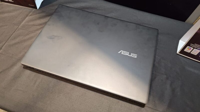 Kenalan Yuk Sama ASUS V16 Laptop Kalem Serba Bisa
