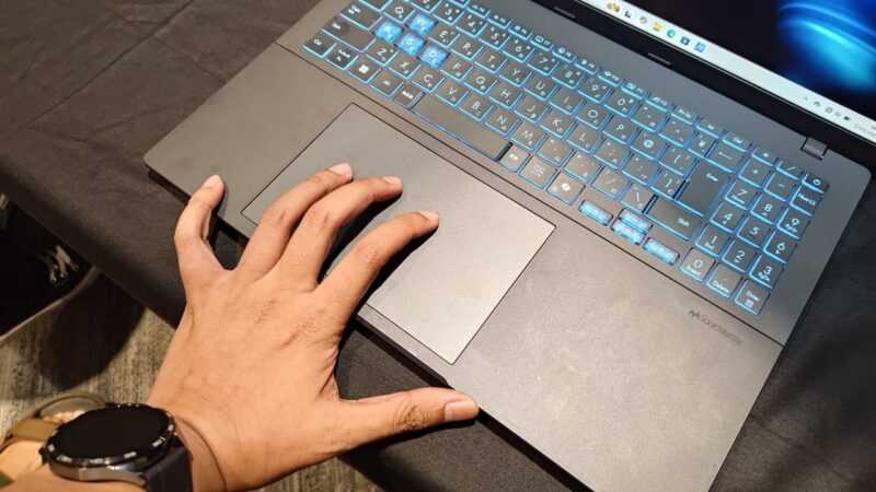 Kenalan Yuk Sama ASUS V16 Laptop Kalem Serba Bisa