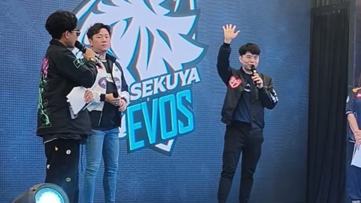 EVOS Umumkan Roster Baru, Jersey Baru, hingga Tim Balap!