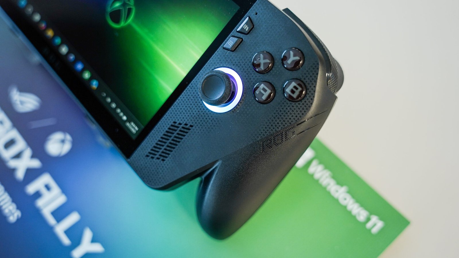 ASUS ROG Xbox Ally: Berikut keunggulan Handheld Gaming PC ini ...